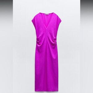 Zara flowy gathered dress. Fuchsia